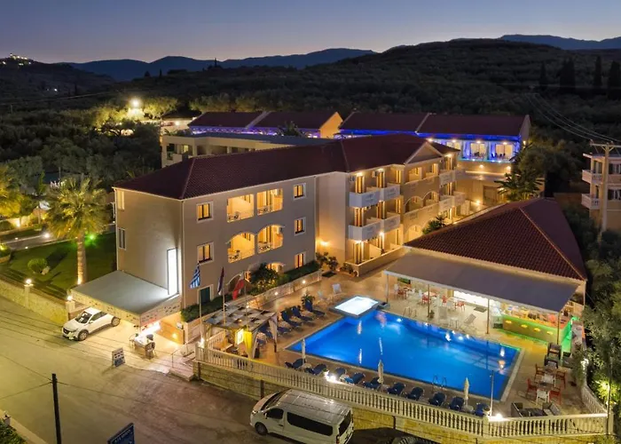 Kozanos With Private Pool Apartment *